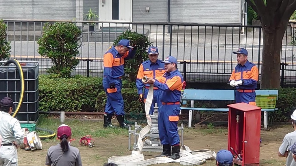 町消防団による消火栓操法