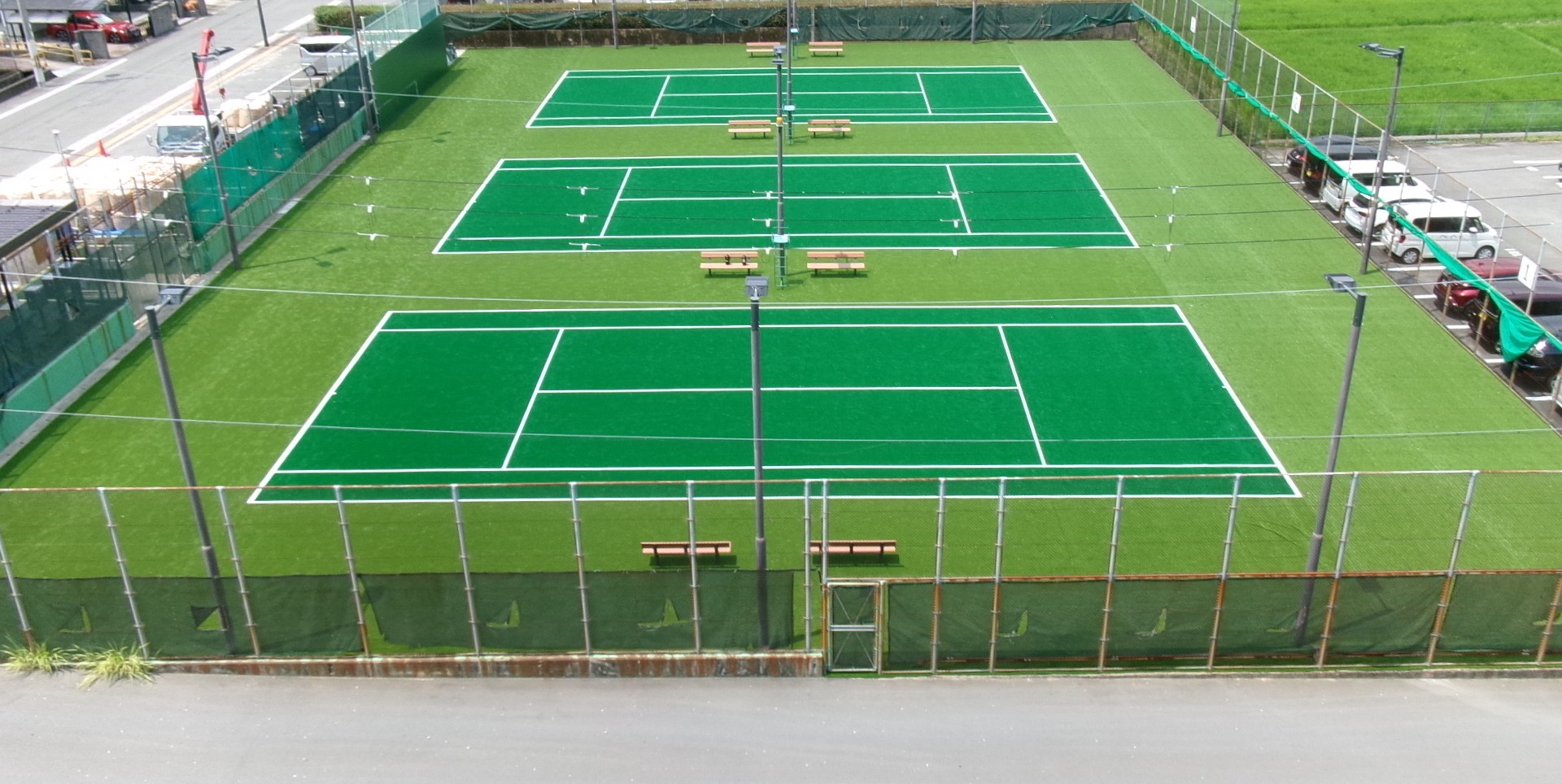 テニスコート