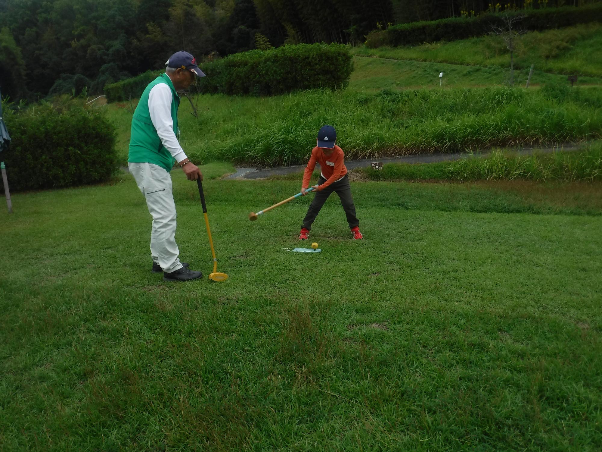 R7わくわく子ども教室「グラウンドゴルフを楽しもう」