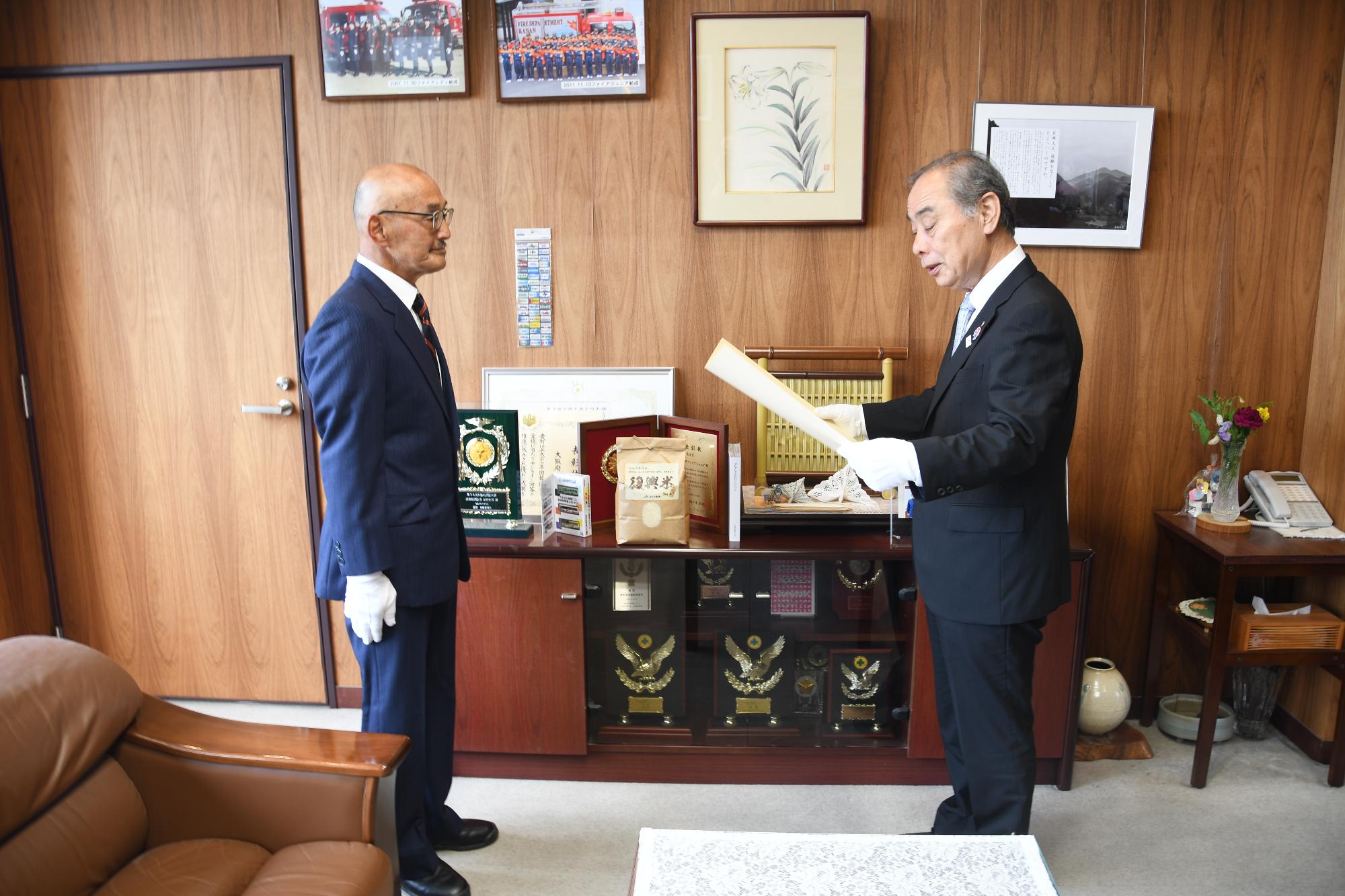 森田町長から伝達